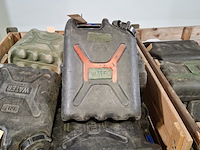 Partij jerrycans - afbeelding 5 van  6