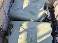 Partij jerrycans - afbeelding 5 van  5