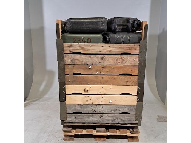 Partij jerrycans - afbeelding 1 van  5