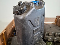 Partij jerrycans - afbeelding 4 van  8