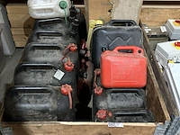 Partij jerrycans