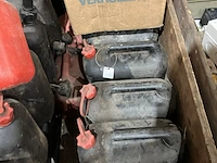 Partij jerrycans - afbeelding 4 van  6