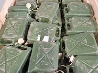 Partij jerrycans - afbeelding 2 van  6