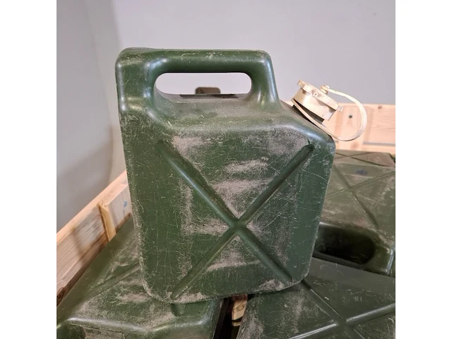 Partij jerrycans - afbeelding 3 van  6
