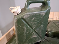 Partij jerrycans - afbeelding 4 van  6