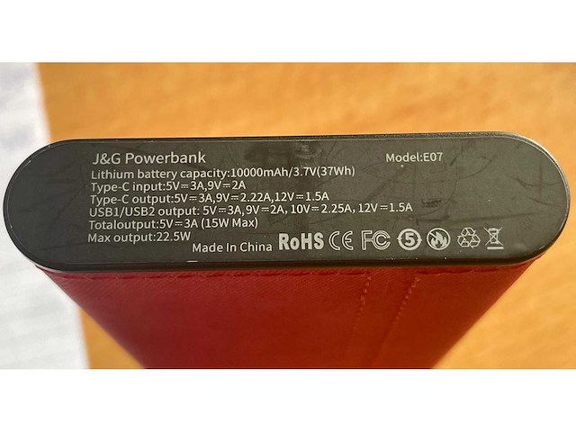 Partij j&g powerbanks 10.000mah 22.5w (120x) - afbeelding 3 van  5