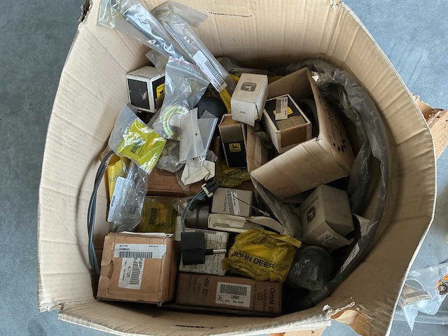 Partij john deere onderdelen - afbeelding 6 van  7