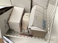 Partij jung inbouw stopcontacten en schakelaars - afbeelding 4 van  4