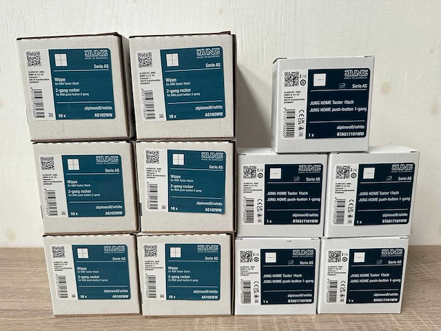 Partij jung serie as installatiemateriaal, 11 verpakkingen - afbeelding 1 van  1