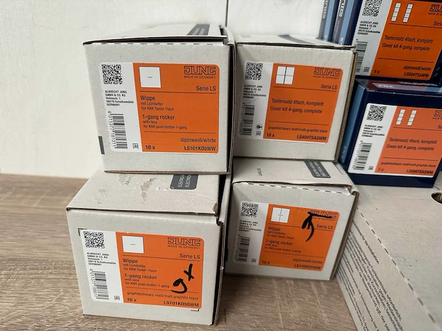 Partij jung serie ls installatiemateriaal, ca 22 verpakkingen - afbeelding 6 van  6