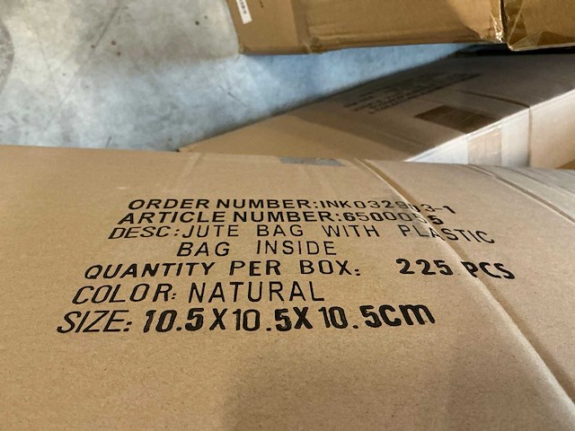 Partij jute bags with plastic bag inside 10,5x10,5x10,5cm (900x) - afbeelding 7 van  7