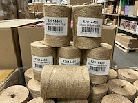 Partij jute garen 2/4 spoel ca. 435gr (385x) - afbeelding 1 van  4