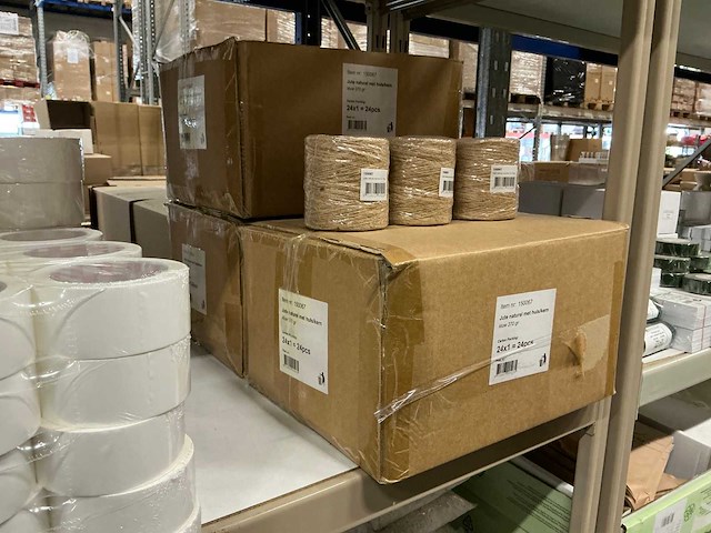 Partij jute naturel met huls/kern kluw 370gr (72x) - afbeelding 2 van  3