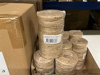 Partij jute naturel zonder kern kluw ca 370gr (201x) - afbeelding 1 van  3