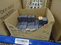 Partij kaarsen, geurproducten, handcrème en woningaccessoires, circa 2340 items - afbeelding 9 van  29