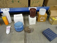 Partij kaarsen, geurproducten, handcrème en woningaccessoires, circa 2340 items - afbeelding 27 van  29