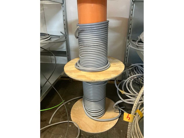 Partij kabel in 4 secties stelling - afbeelding 7 van  44