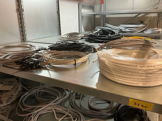 Partij kabel in 4 secties stelling - afbeelding 8 van  44