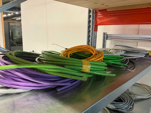 Partij kabel in 4 secties stelling - afbeelding 12 van  44