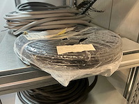 Partij kabel in 4 secties stelling - afbeelding 31 van  44