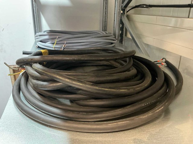 Partij kabel in 4 secties stelling - afbeelding 32 van  44