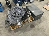 Partij kabel, slang en elektratoebehoren