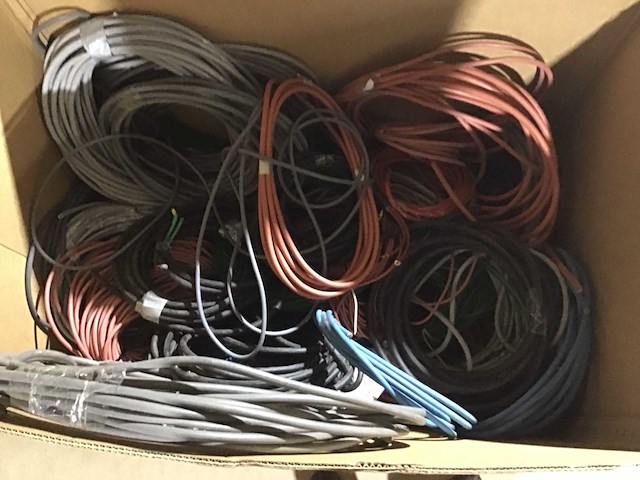 Partij kabel - afbeelding 1 van  3