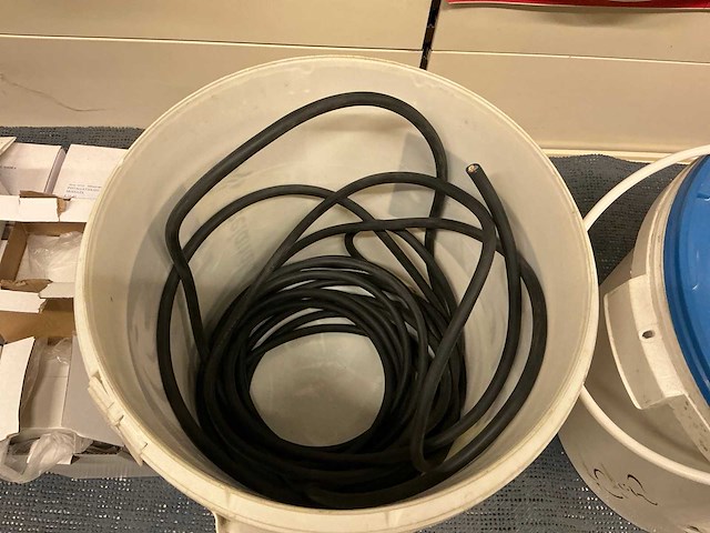 Partij kabel - afbeelding 12 van  17