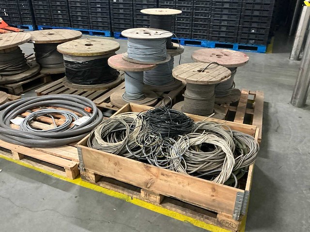 Partij kabel - afbeelding 2 van  8