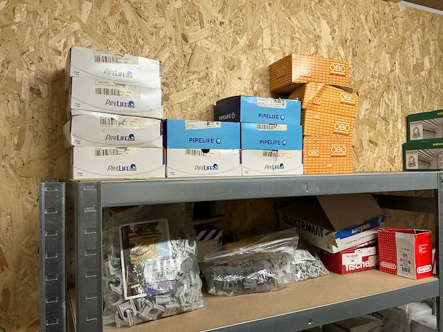 Partij kabelclips en klemblokken - afbeelding 1 van  8