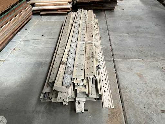 Partij kabelgoot - afbeelding 3 van  3