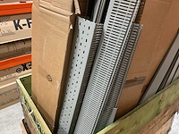 Partij kabelgoten - afbeelding 2 van  3