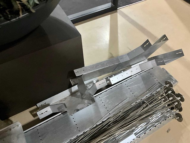 Partij kabelgoten - afbeelding 4 van  12