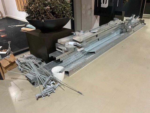 Partij kabelgoten - afbeelding 5 van  12