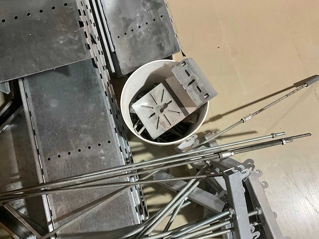 Partij kabelgoten - afbeelding 9 van  12