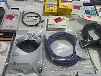 Partij kabels adapters 33 stuks nedis, xtorm, jvc - afbeelding 6 van  10