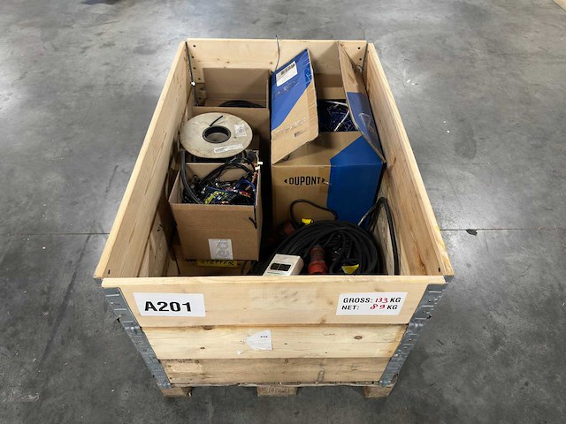 Partij kabels & bekabeling - koper (89kg) - afbeelding 1 van  8