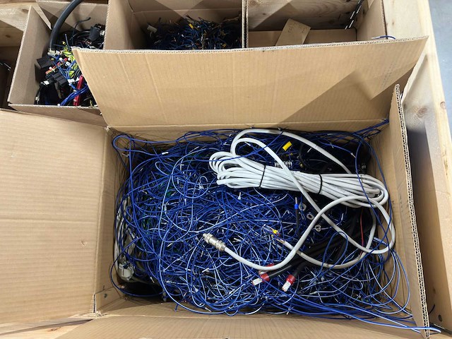 Partij kabels & bekabeling - koper (89kg) - afbeelding 7 van  8