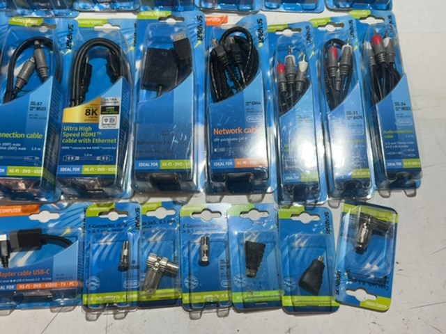 Partij kabels en adapters, scanpart - afbeelding 7 van  7