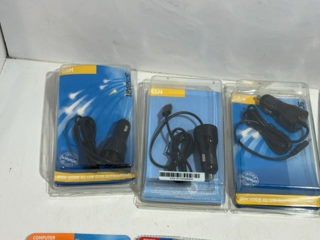 Partij kabels en adapters, scanpart - afbeelding 8 van  10