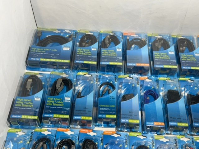 Partij kabels en adapters, scanpart - afbeelding 2 van  7