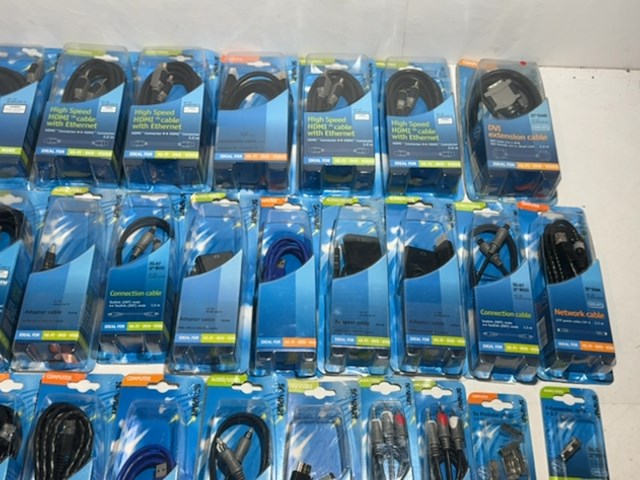 Partij kabels en adapters, scanpart - afbeelding 3 van  7