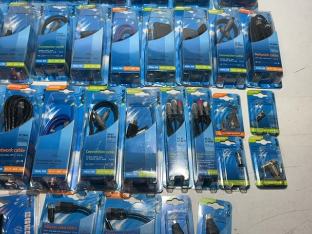 Partij kabels en adapters, scanpart - afbeelding 5 van  7