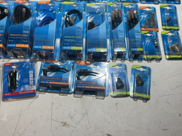 Partij kabels en adapters, scanpart - afbeelding 7 van  7