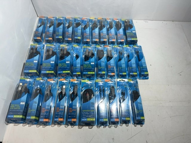 Partij kabels en connectors, scanpart - afbeelding 1 van  10