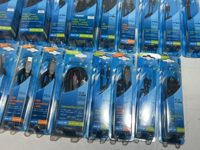 Partij kabels en connectors, scanpart - afbeelding 6 van  10