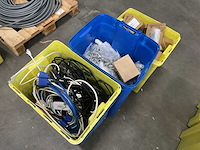 Partij kabels en diversen in kist - afbeelding 4 van  4