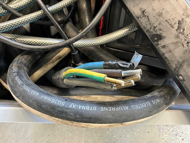 Partij kabels en slangen - afbeelding 2 van  3