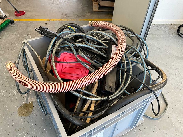 Partij kabels en slangen - afbeelding 3 van  3
