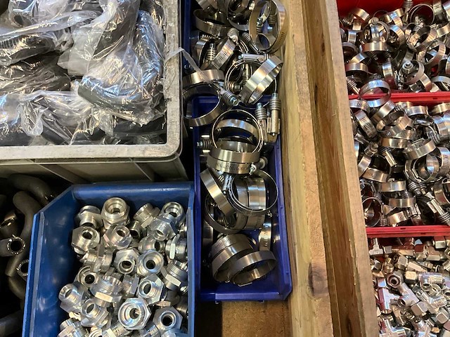 Partij kabels, klemmen en koppelingen - afbeelding 6 van  8